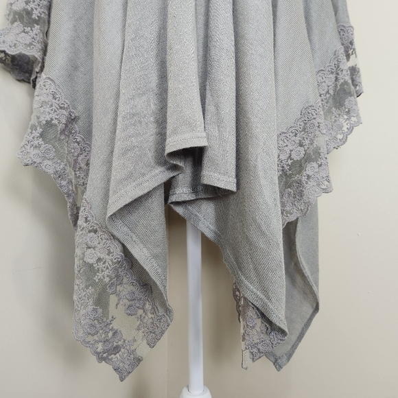LC Lauren Conrad Womens Gray Kimono Lace Trim One Size Lightweight - Picture 8 of 10